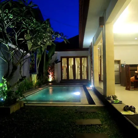 Jayastuti House Villa Ubud  Ruang foto
